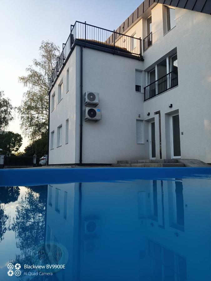 Azurro Appartement Siófok Buitenkant foto