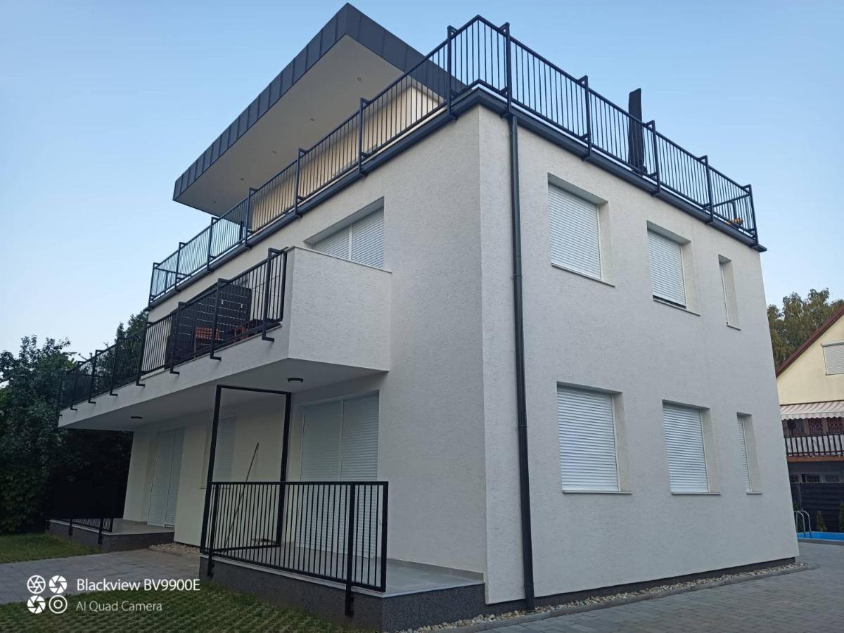 Azurro Appartement Siófok Buitenkant foto